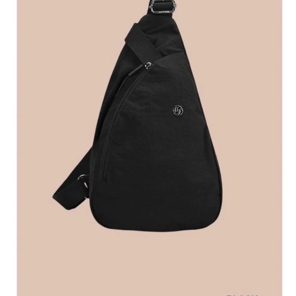 Zenana outfitters Black Sling Bag